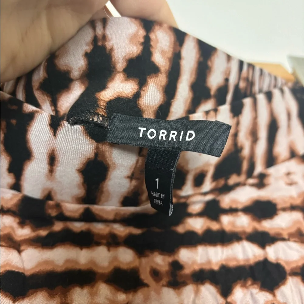 torrid tan black